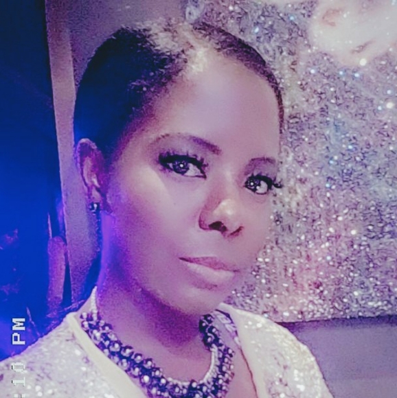 Meet your Posher, Heather - Picture 3 of 9